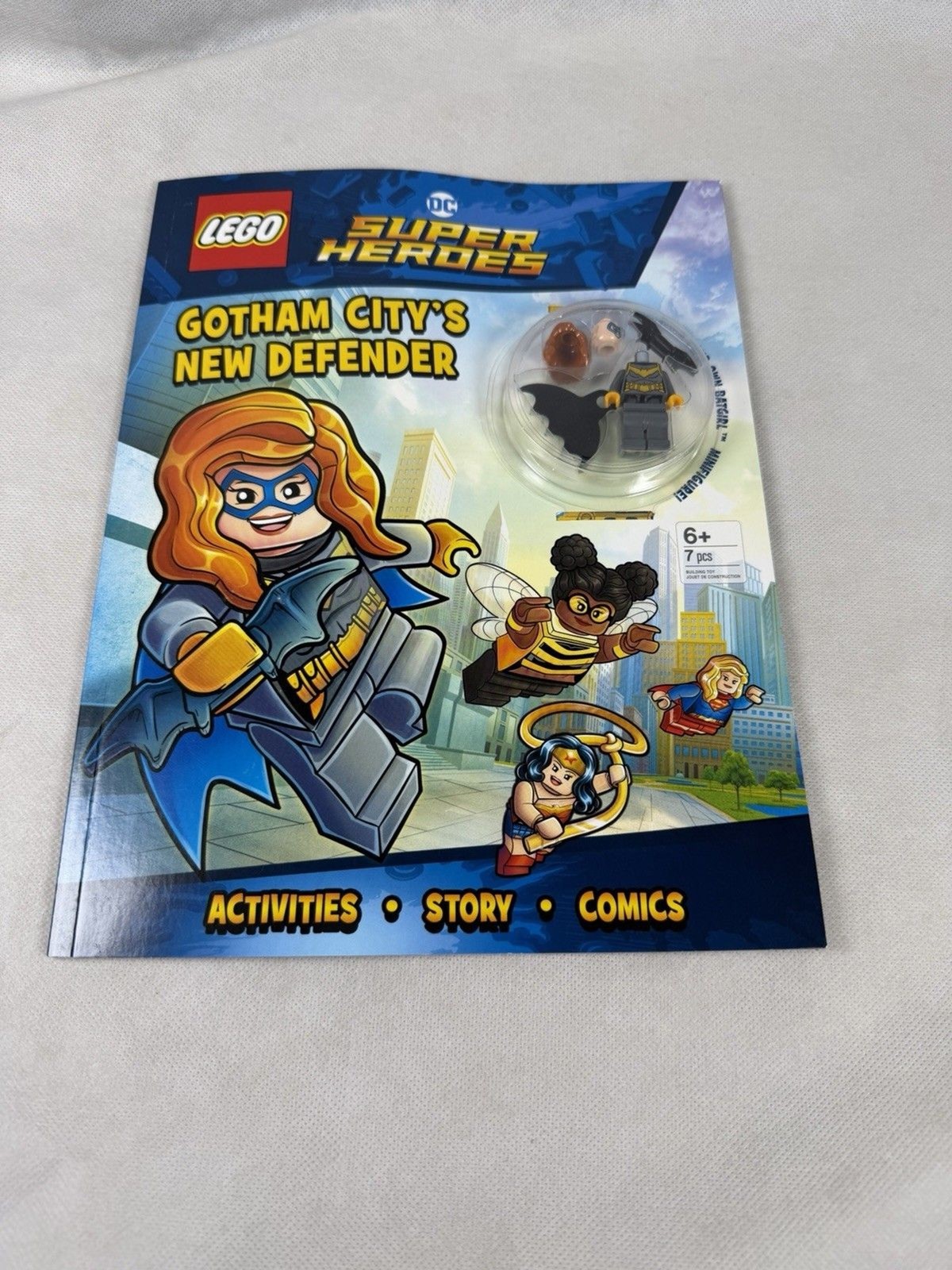 LEGO DC Super Heroes: Gotham City&rsquo;s New Defender by AMEET . NEW