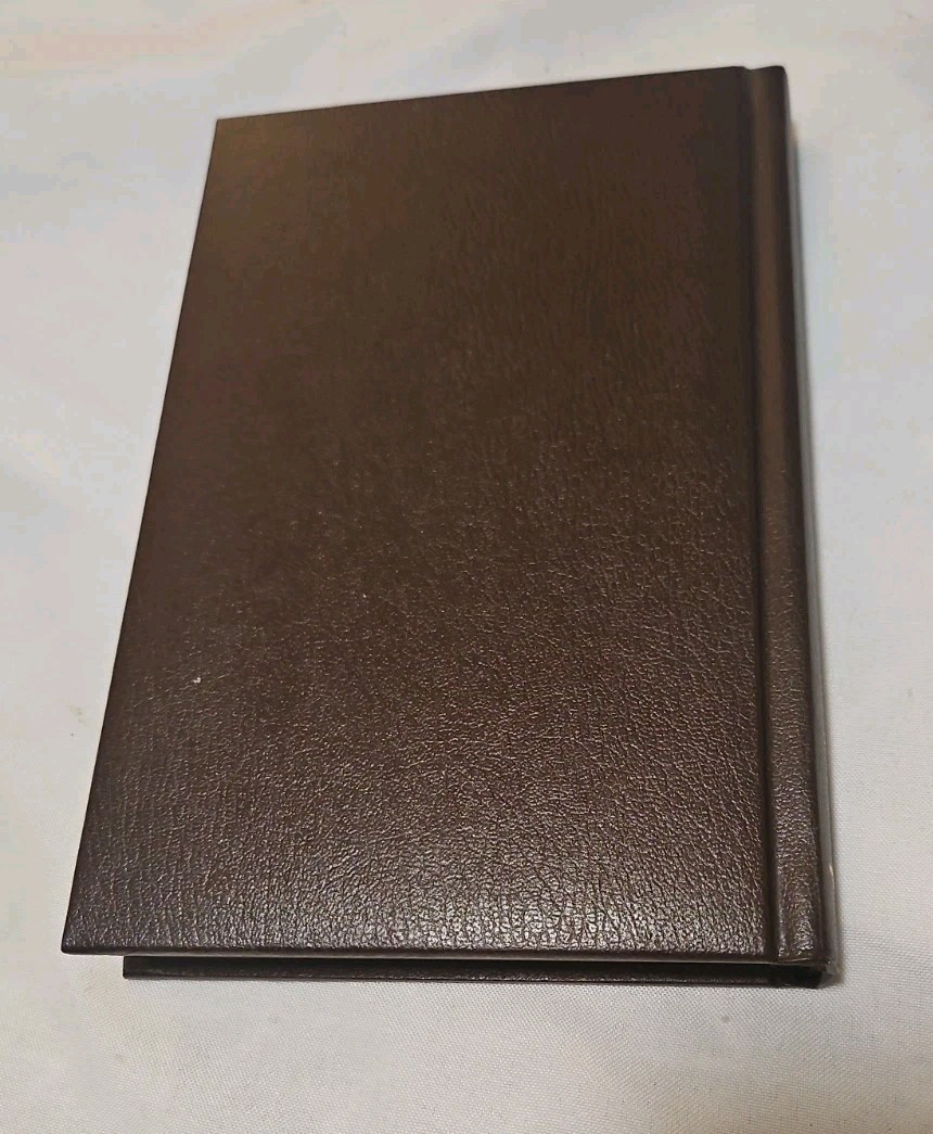 A Trail of Memories: The Quotations of Louis L&rsquo;Amour (Bantam Leatherette, 1988)