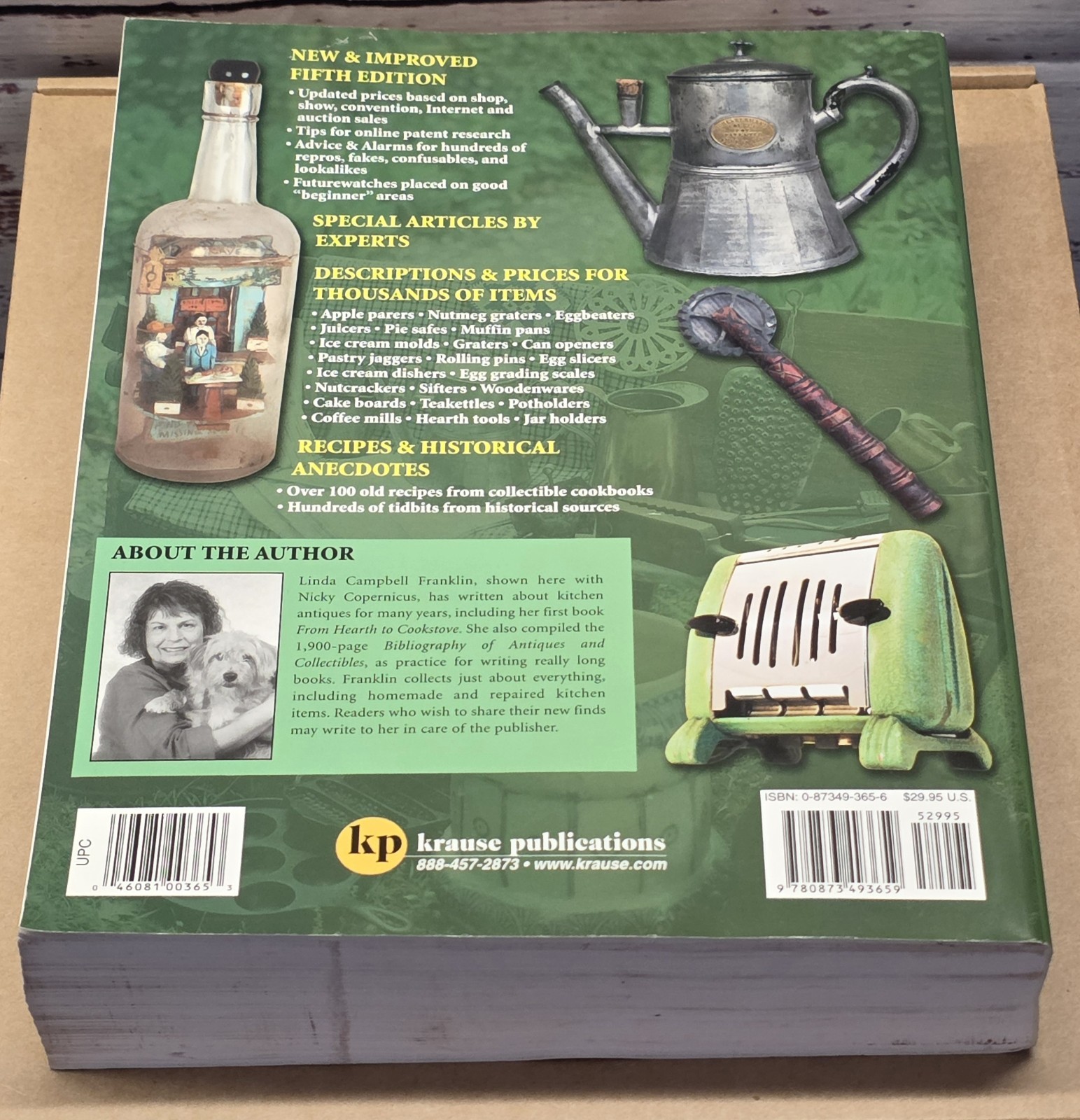 300 Years of Kitchen Collectibles – Paperback By Franklin, Linda Campbell – GOOD