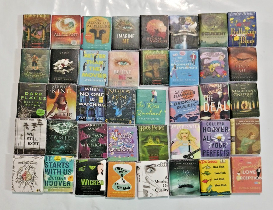 Doll house books 1:12 scale mini books 40 Cute tiny miniature book 3/4&Prime; x 5/8&Prime;