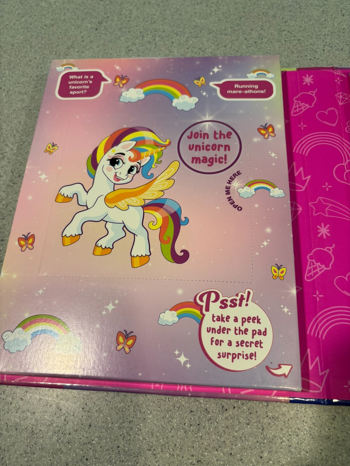 Kaleidoscope Cute Unicorn World Coloring Kit – Pastel Markers & 30 Coloring Pgs.