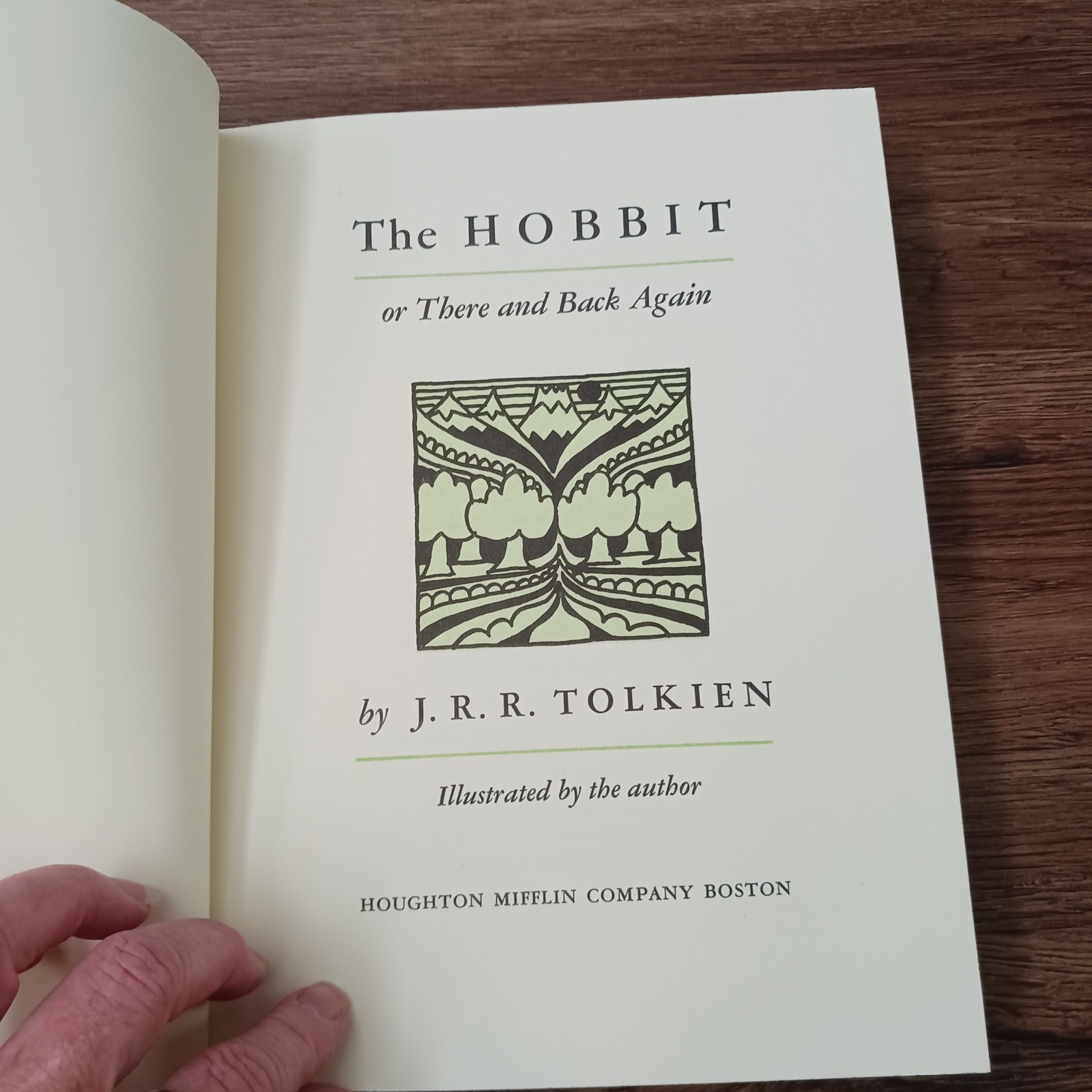 The Hobbit J.R.R. Tolkien Houghton Mifflin Collector&rsquo;s Edition Green Slipcase