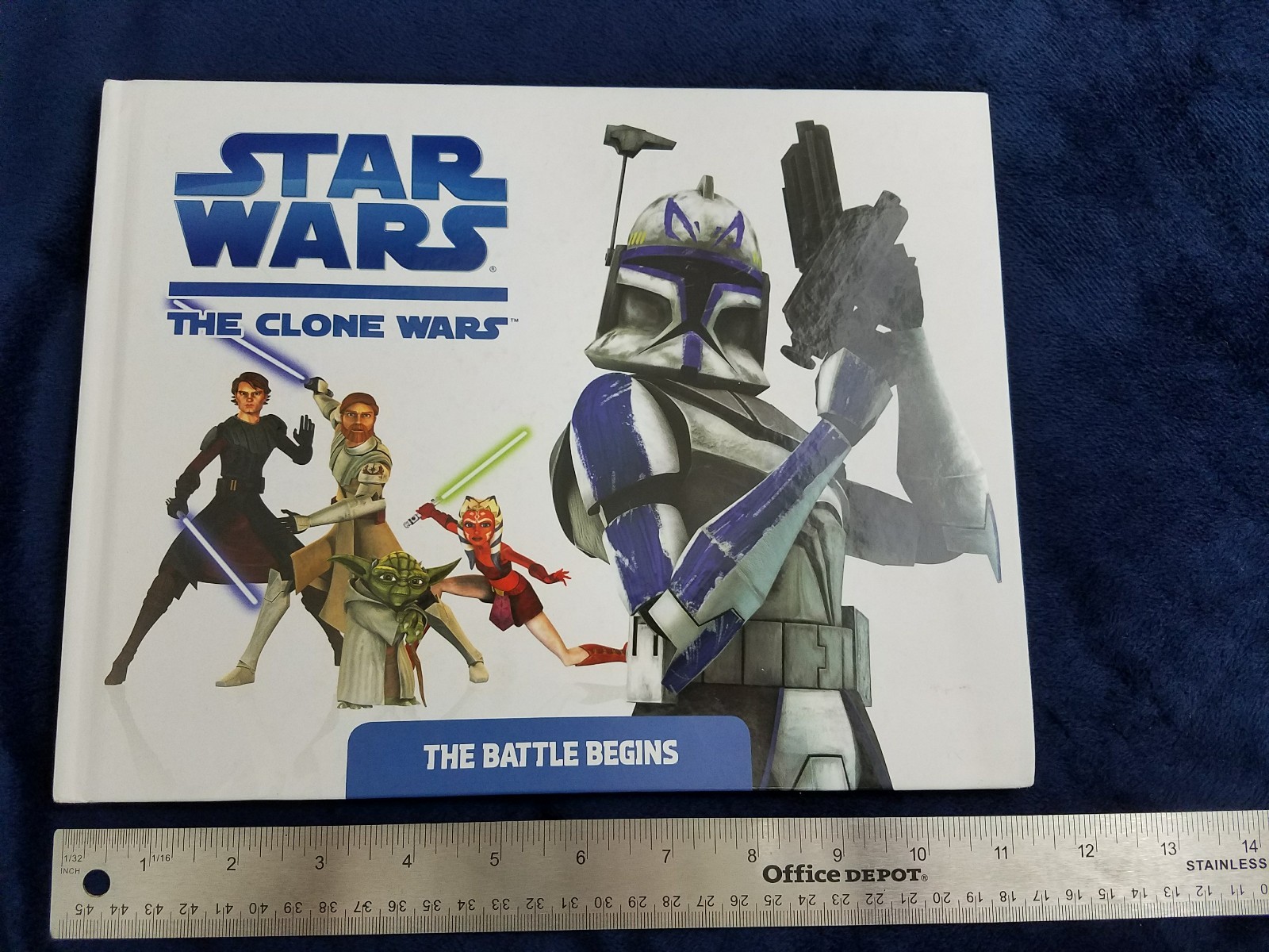 Star Wars the Clone Wars the battle begins hardback children&rsquo;s book 11 by 8.5 in