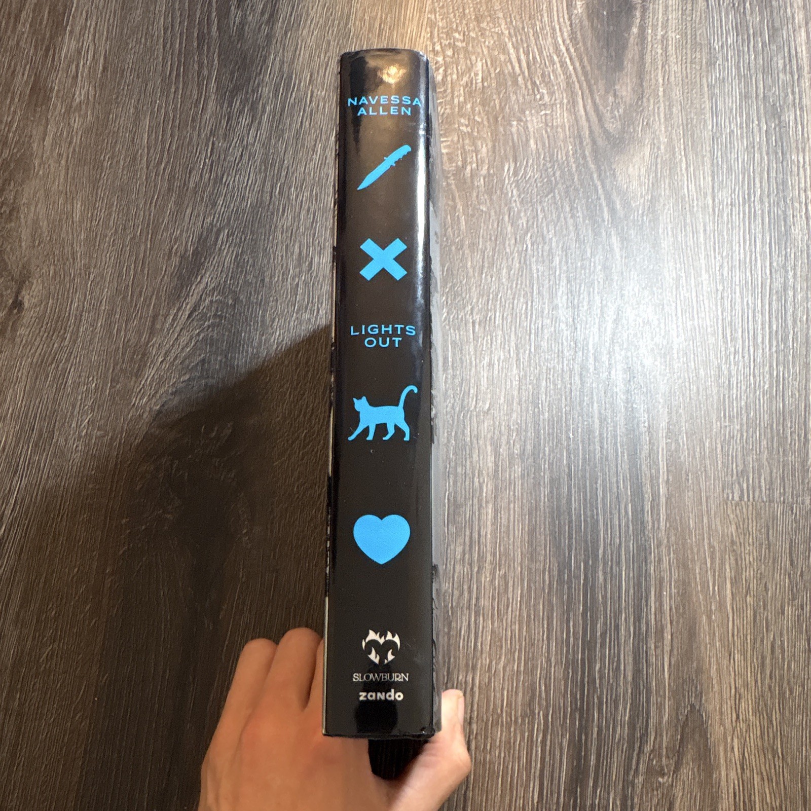 Navessa Allen Lights Out Collector&rsquo;s Edition 2025 Hardcover Zando After Dark