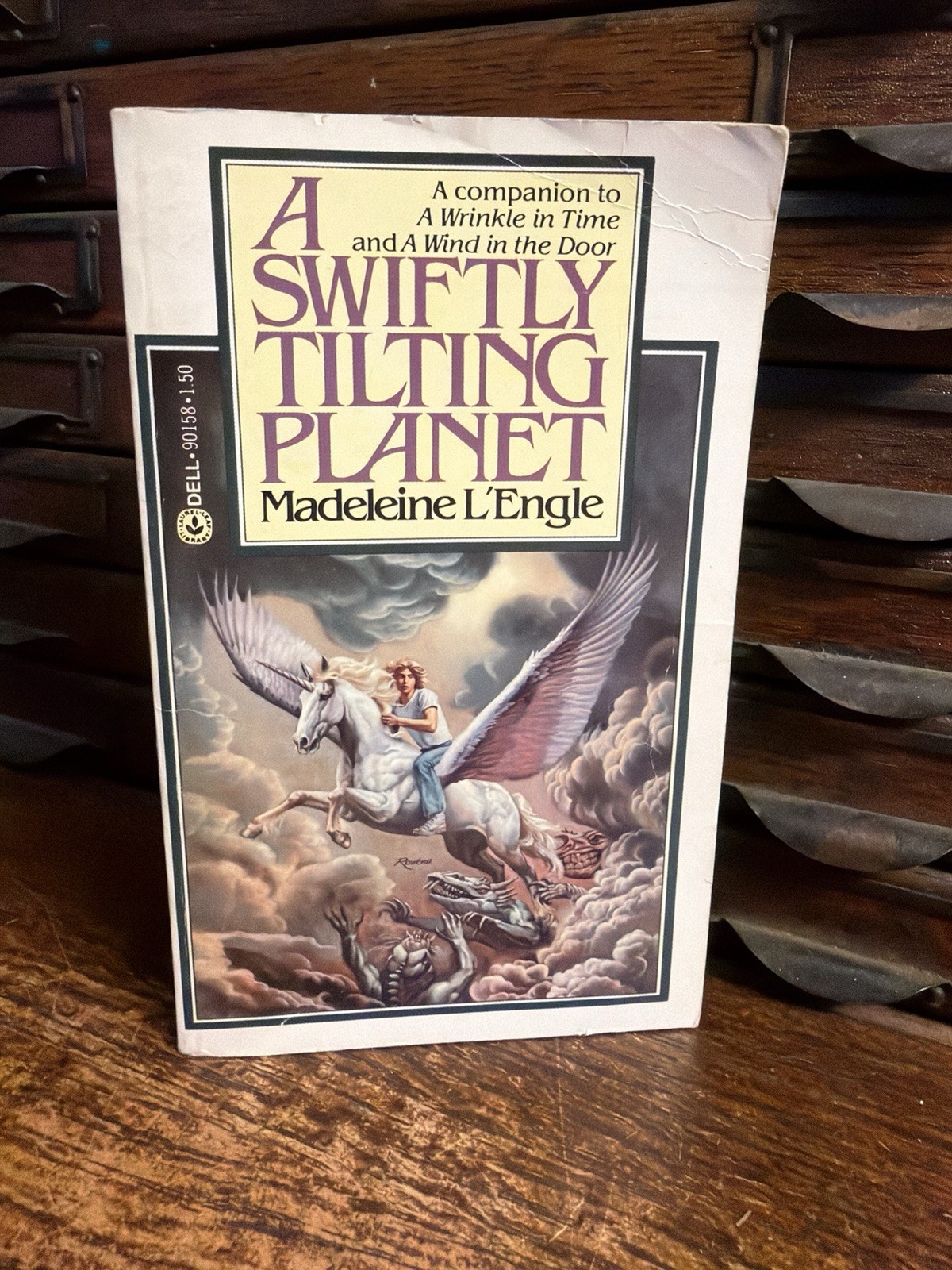 Lot 4: Wrinkle in Time Madeleine L&rsquo;Engle 1976 Stranger Things Paperback Set Wind