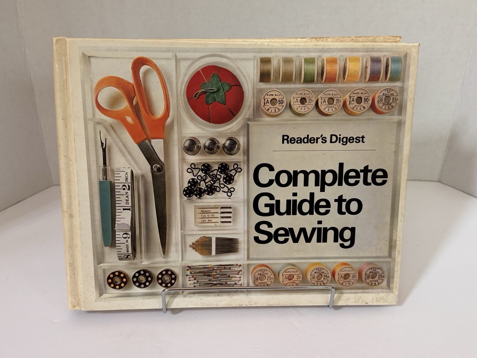 Vintage Reader&rsquo;s Digest Complete Guide to Sewing by Reader&rsquo;s Digest Editors 1976