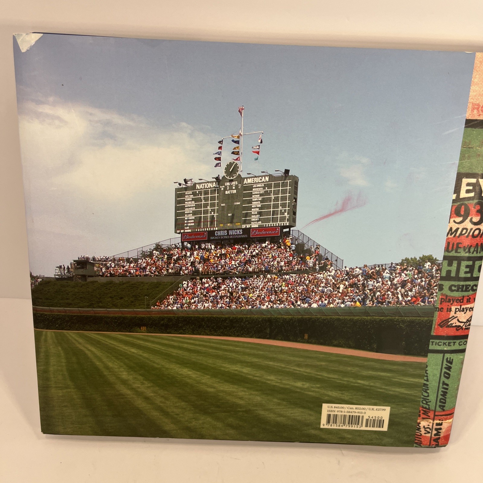 Wrigley Field : An Oral and Narrative History of the Home of the Chicago Cubs by