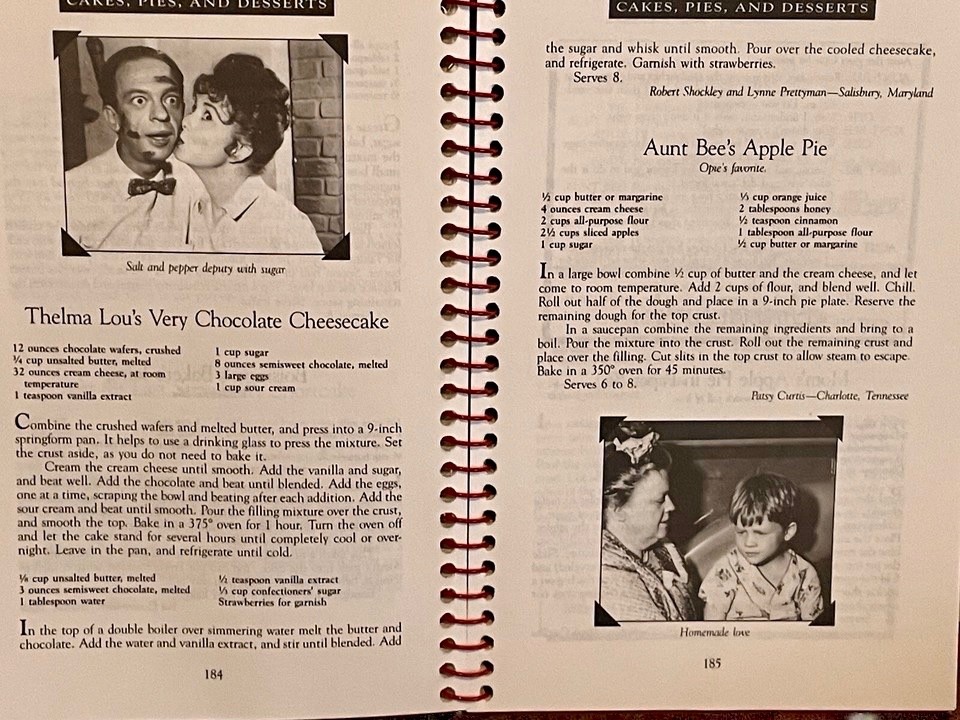 AUNT BEE&rsquo;S MAYBERRY COOKBOOK ~ Ken Beck and Jim Clark ~ 1991 PB