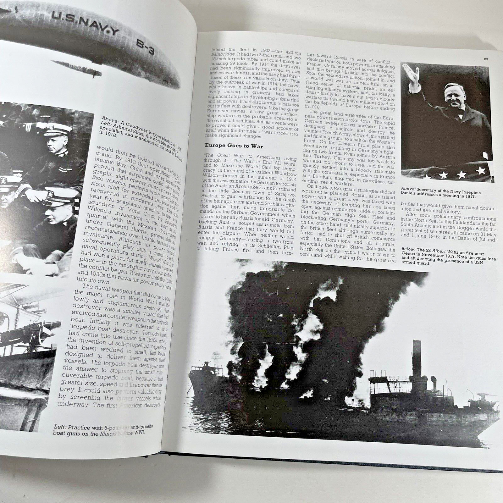 History of the US Navy by James M Morris 1985 Hardcover/DJ Book 260 pages
