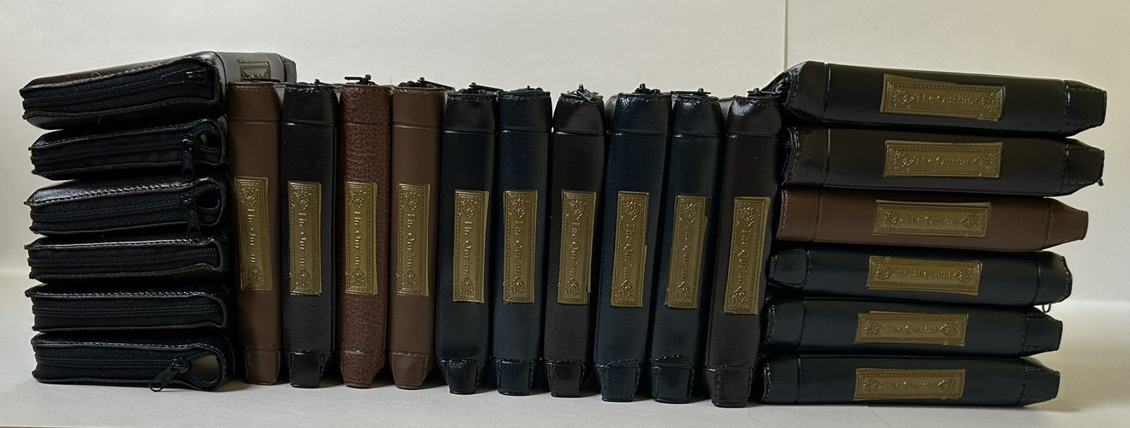 Holy Quran Arabic Pocket Size with Zipper Faux Leather 3.5 »x 5.5 »