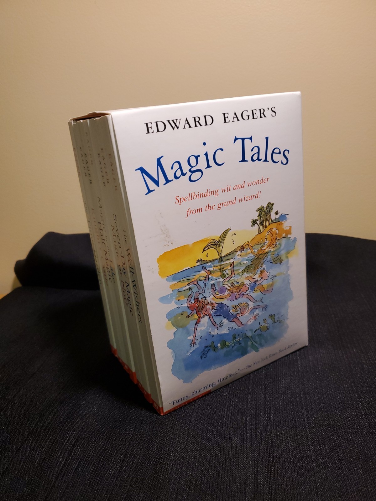 Edward Eager&rsquo;s Magic Tales Box Set 7 Paperback Books W/ Slipcase Scholastic