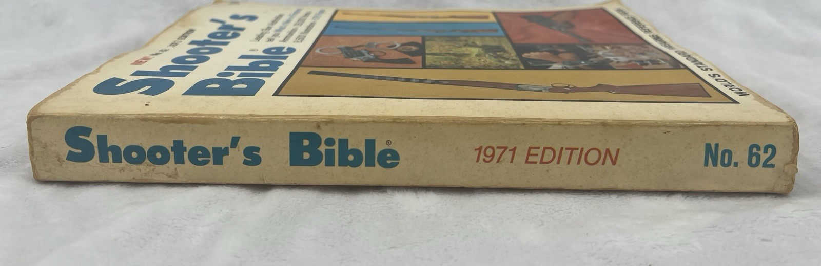 Shooter&rsquo;s Bible No. 62 1971 Edition by Stoeger Publishing Company, 576 Pages