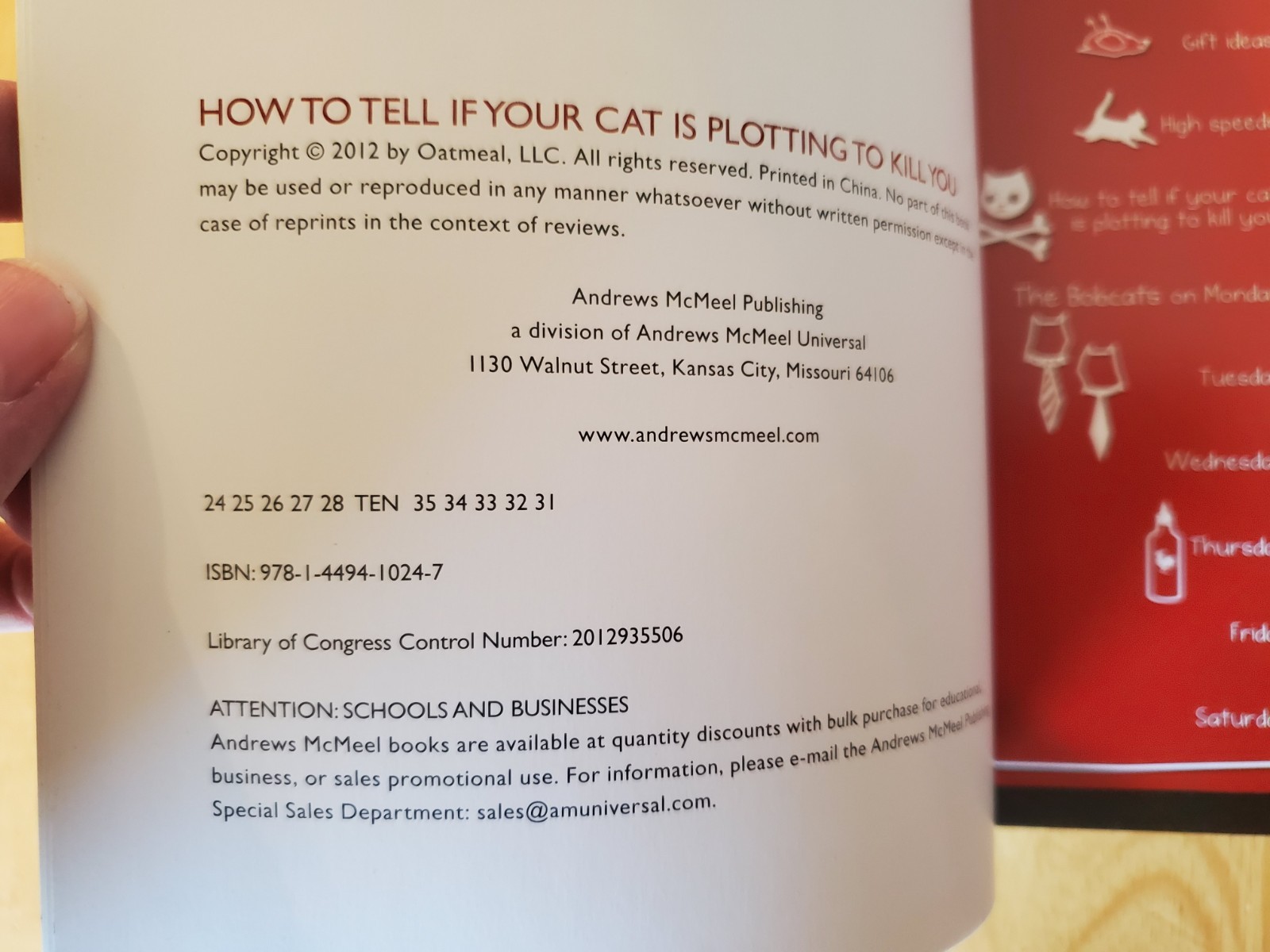 How to Tell If Your Cat Is Plotting to Kill You With Poster The Oatmeal 2012