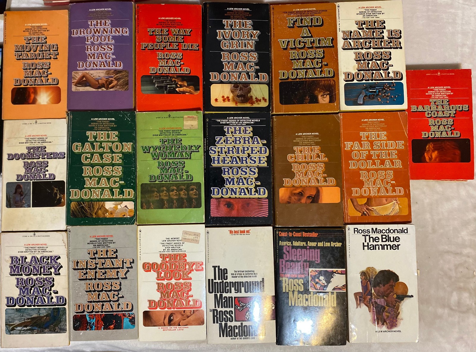 Lew Archer Ross MacDonald PB Novels: ALL 19 IN THE SERIES GOOD Condition &rsquo;84 ed