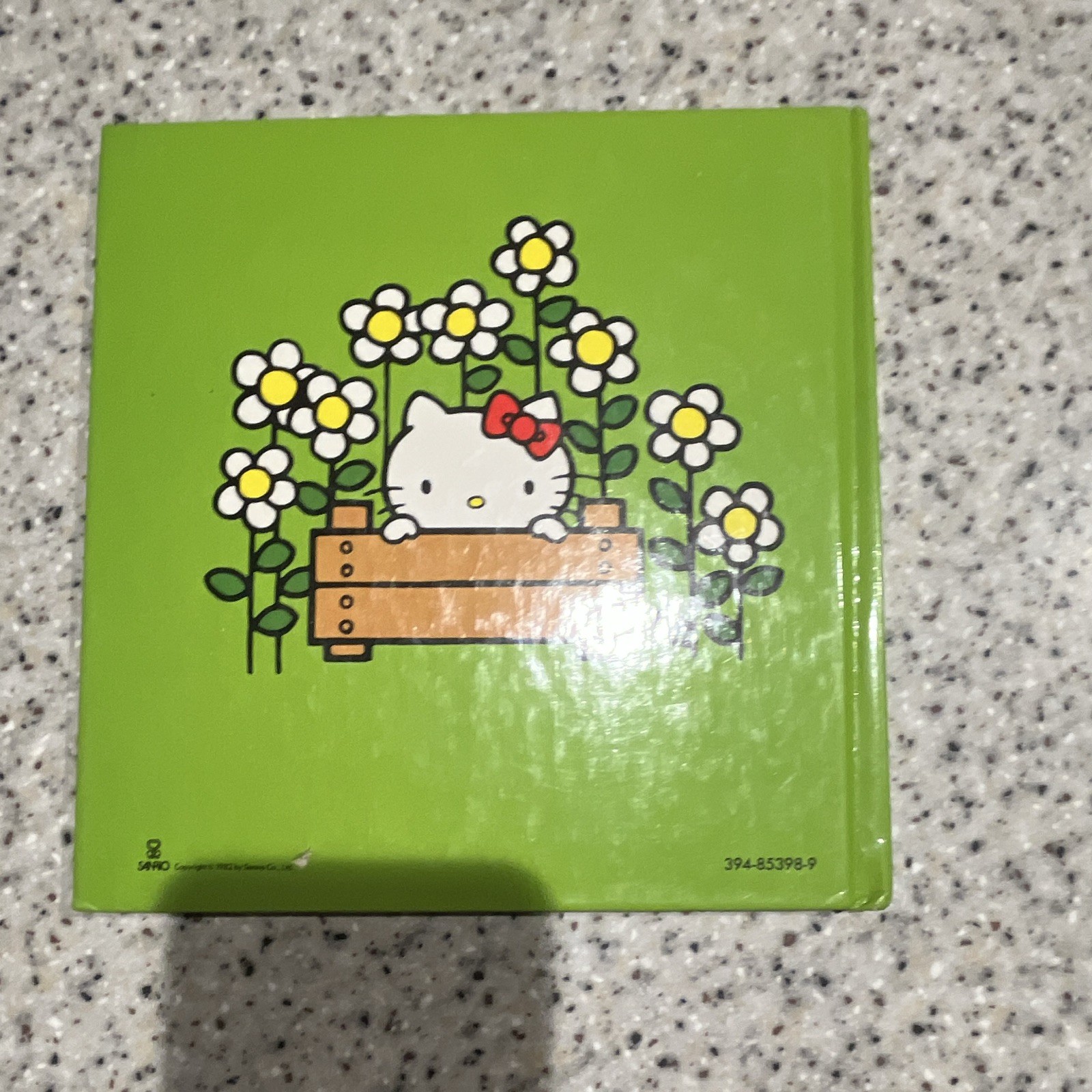 Hello Kitty&rsquo;s Paper Kiss Hardcover Random House Illustrated 1982