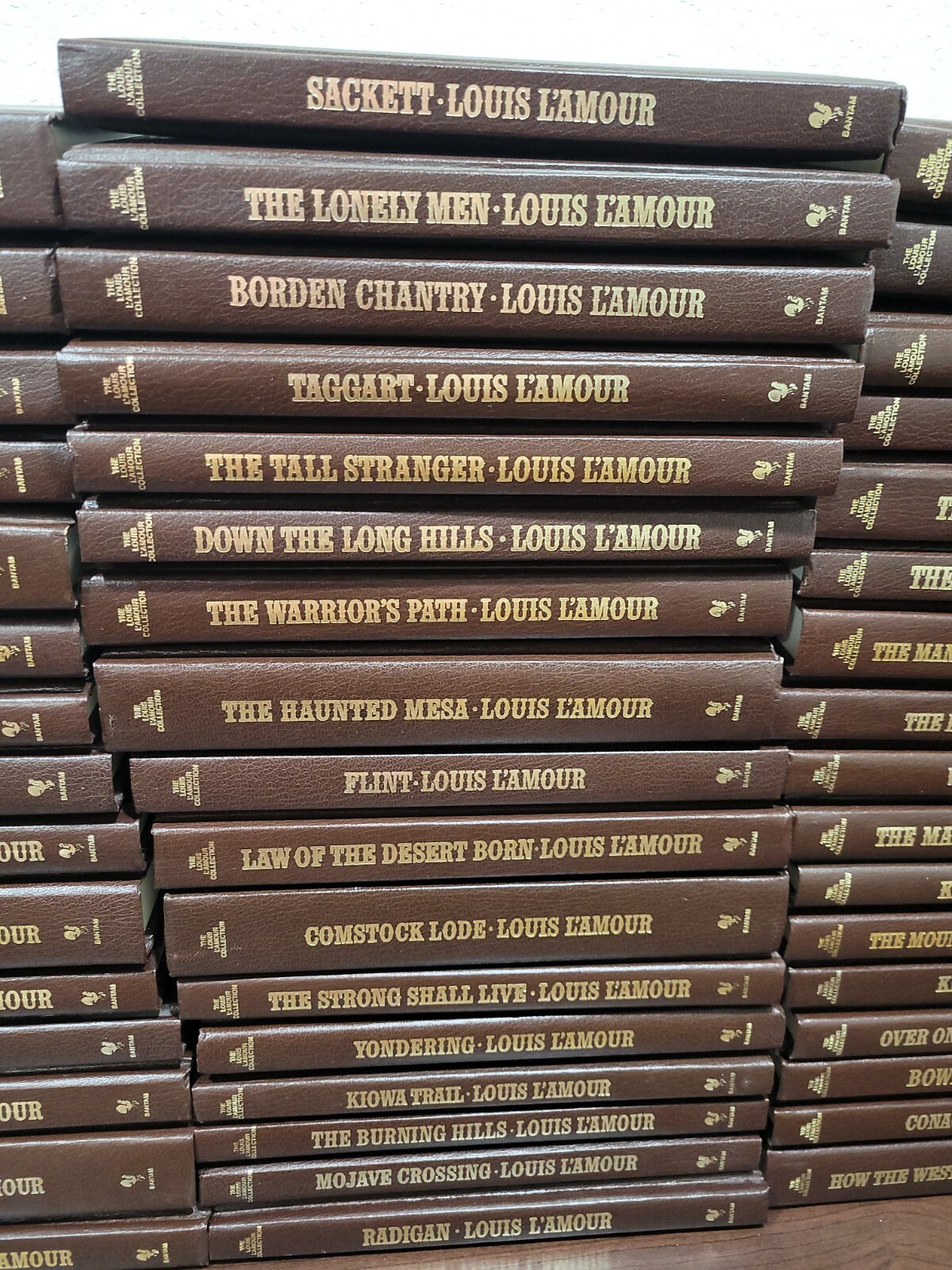 LOUIS L&rsquo;AMOUR LEATHERETTE BOOKS *You choose from drop down *updated titles 9/11
