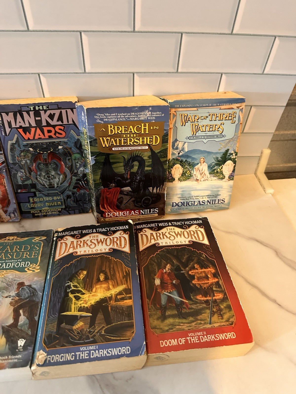 Lot of 7 Science Fiction/Fantasy Paperbacks Random Mix of Books (466)