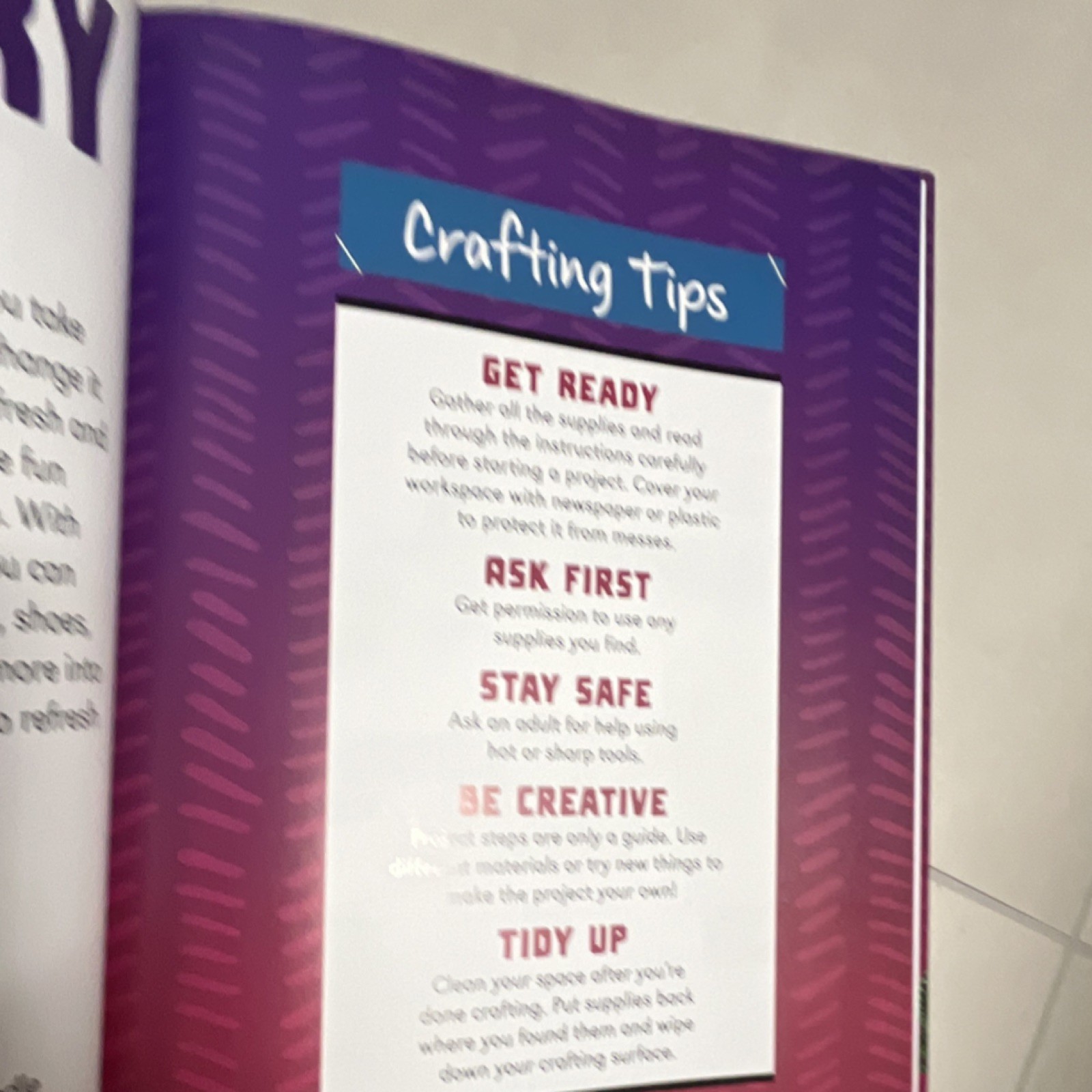 Capstone Upcycle Your Accessories! Hardcover Craft Book Ages 4-8