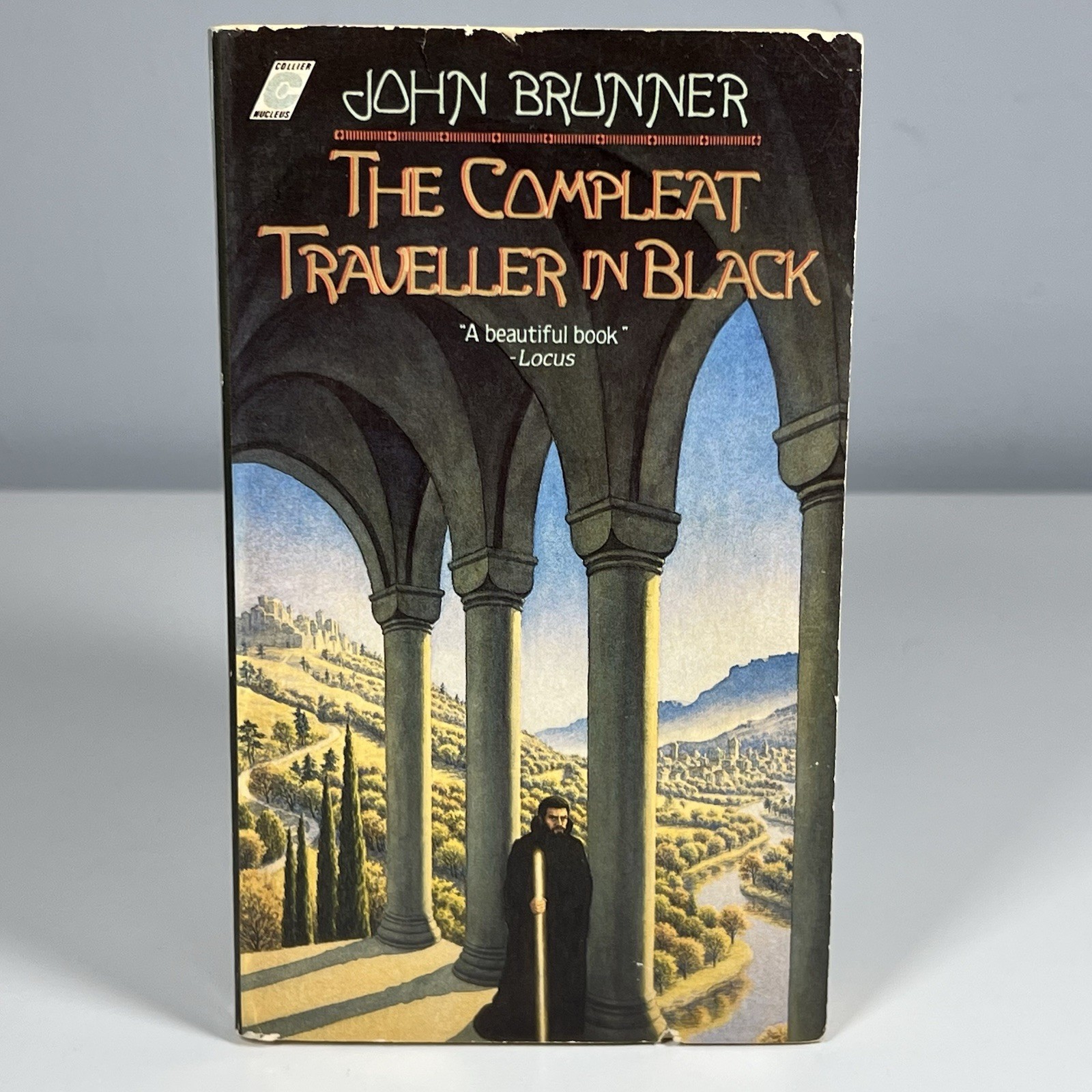 The Compleat Traveler in Black By John Brunner, Collier Books 1989, Paperback