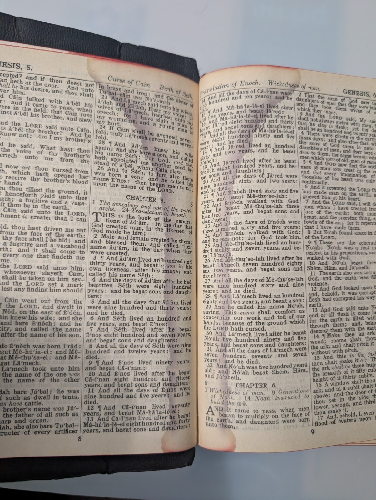 Vintage Holy Bible Illustrated With the Words of Christ Printed in Red (1940&rsquo;s)