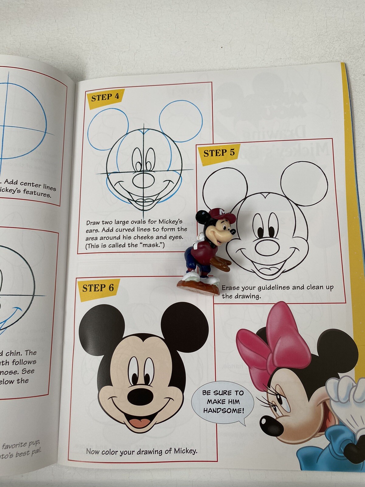 Learn to Draw Disney&rsquo;s Mickey Mouse AND Mickey and Minnie 2.5 in PVC toy figures