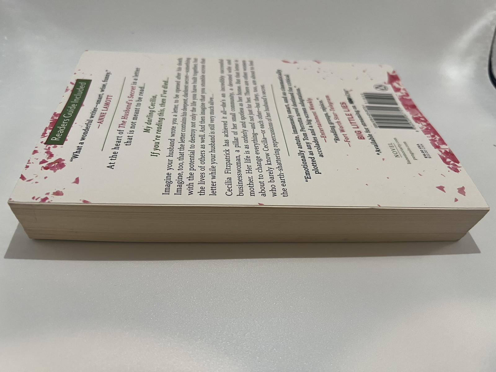 Husband&rsquo;s Secret by Liane Moriarty (2015, Trade Paperback)