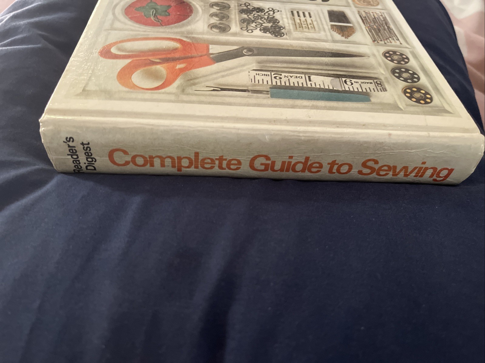 Vintage Reader&rsquo;s Digest Complete Guide to Sewing by Reader&rsquo;s Digest Editors 1976