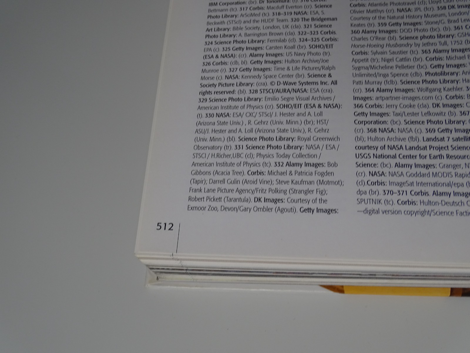 « Science: The Definitive Visual Guide / 512 Pages / Published In 2016