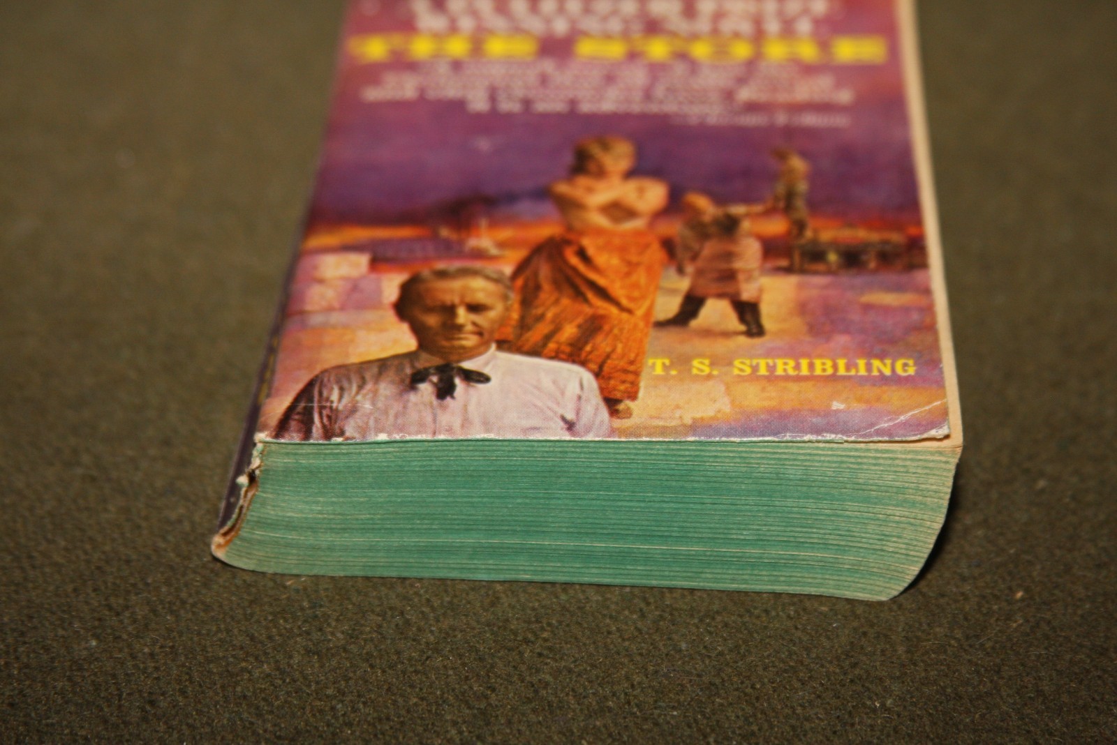 The Store by T. S. Stribling 1960&rsquo;s PB Avon V-2046 1933 Pulitzer Prize Winner