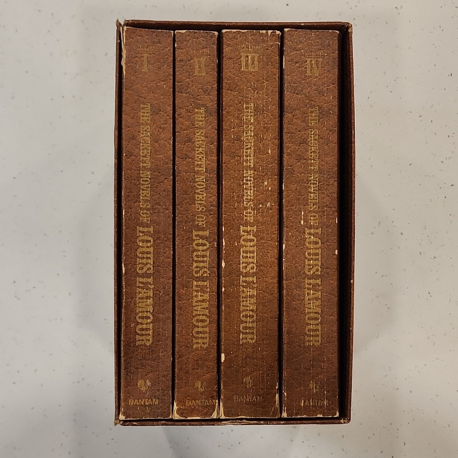 Vintage The Sackett Novels Louis L&rsquo;Amour Box Set Vol I-IV Bantam Books 1980s