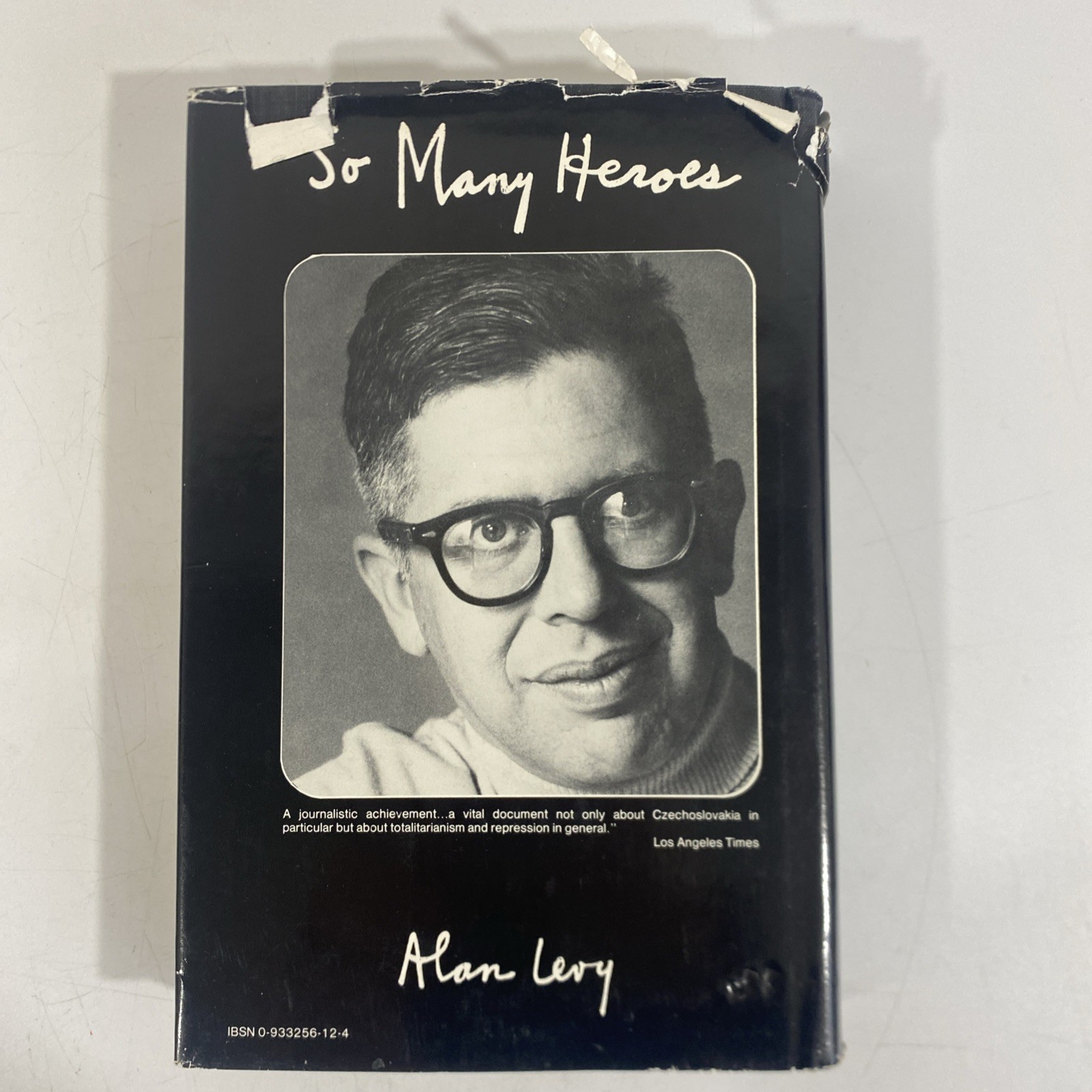 So Many Heroes Alan Levy Hardcover Dust jacket Signed 1972