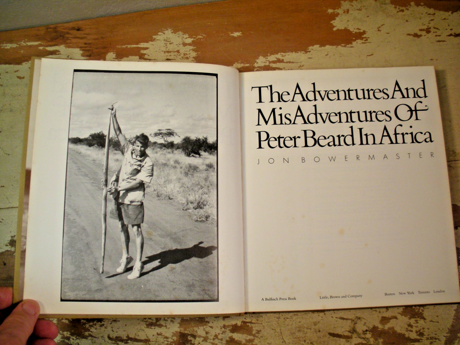THE ADVENTURES AND MISADVENTURES OF PETER BEARD IN AFRICA 1993 HC/DJ 1st