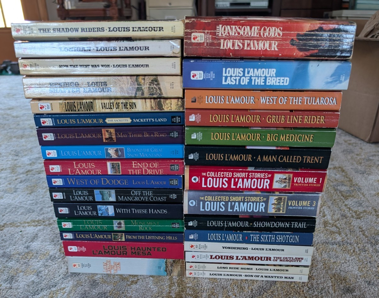 Lot of 30 Louis L&rsquo;Amour Paperback western Books Novels 1980&rsquo;s-Early 2010&rsquo;s