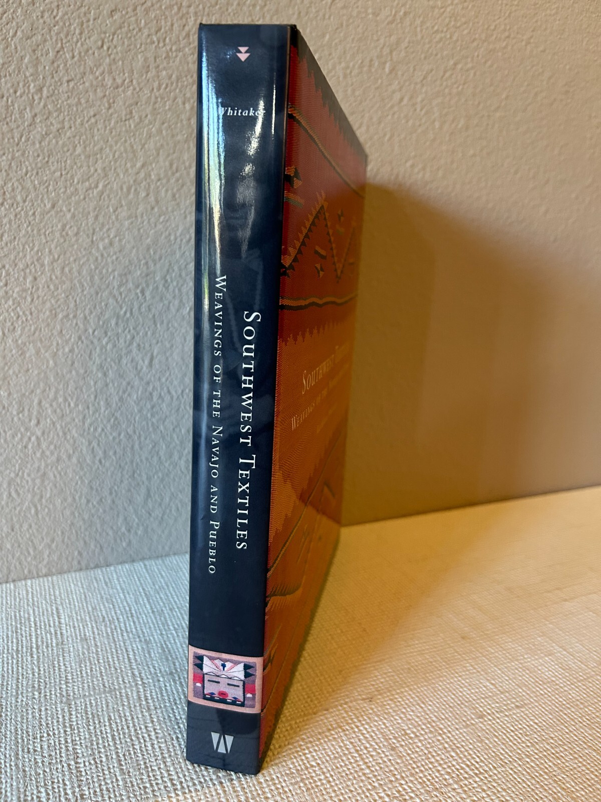 Southwest Textiles Weaving of the Navajo and Pueblo; Kathleen Whitaker; +CD-ROM