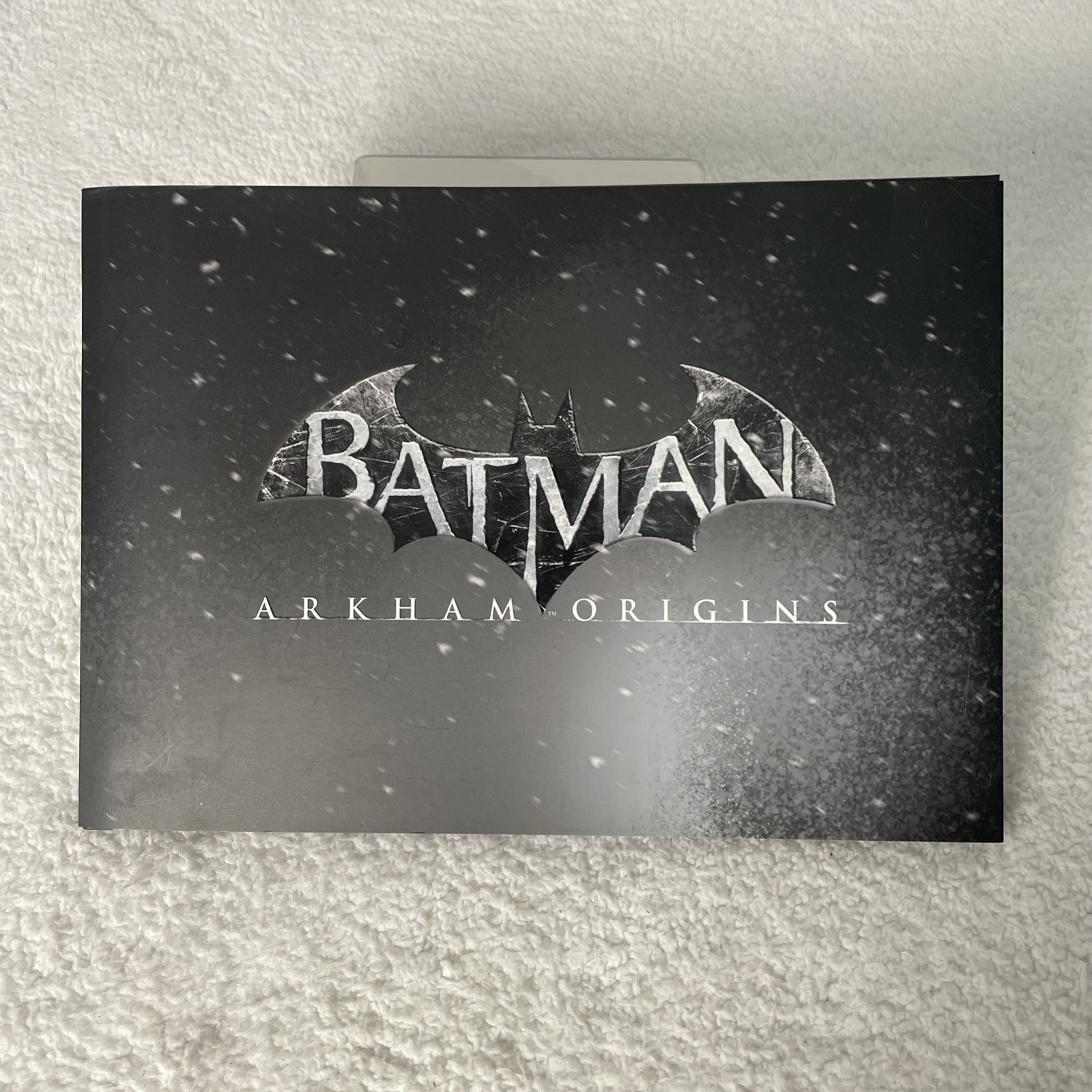 Batman Arkham Origins Collector&rsquo;s Art Book / 80 Pages Full Color! Hard Cover
