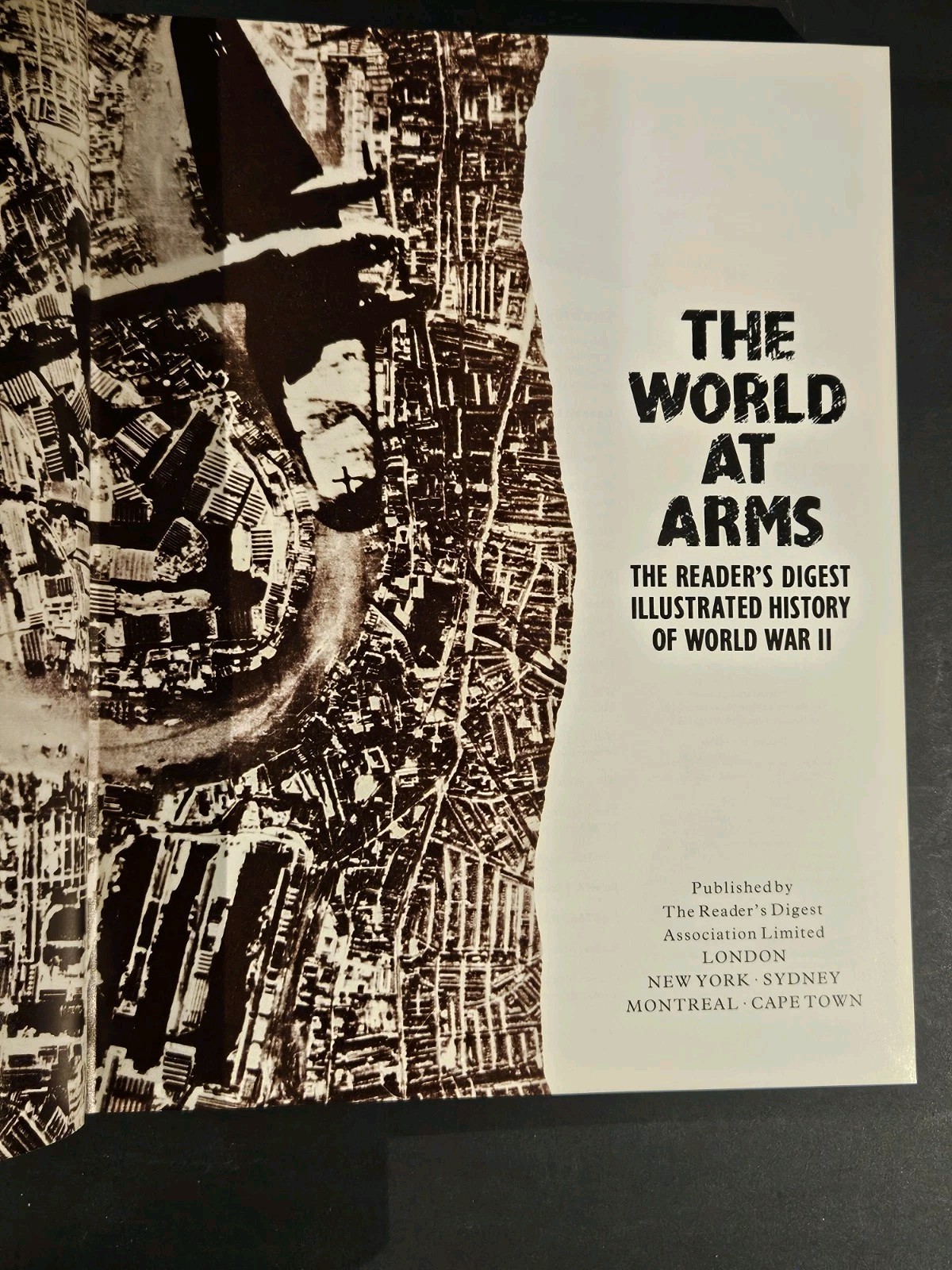 World at Arms Reader&rsquo;s Digest Illustrated History WWII 1989 480 Pages Vintage