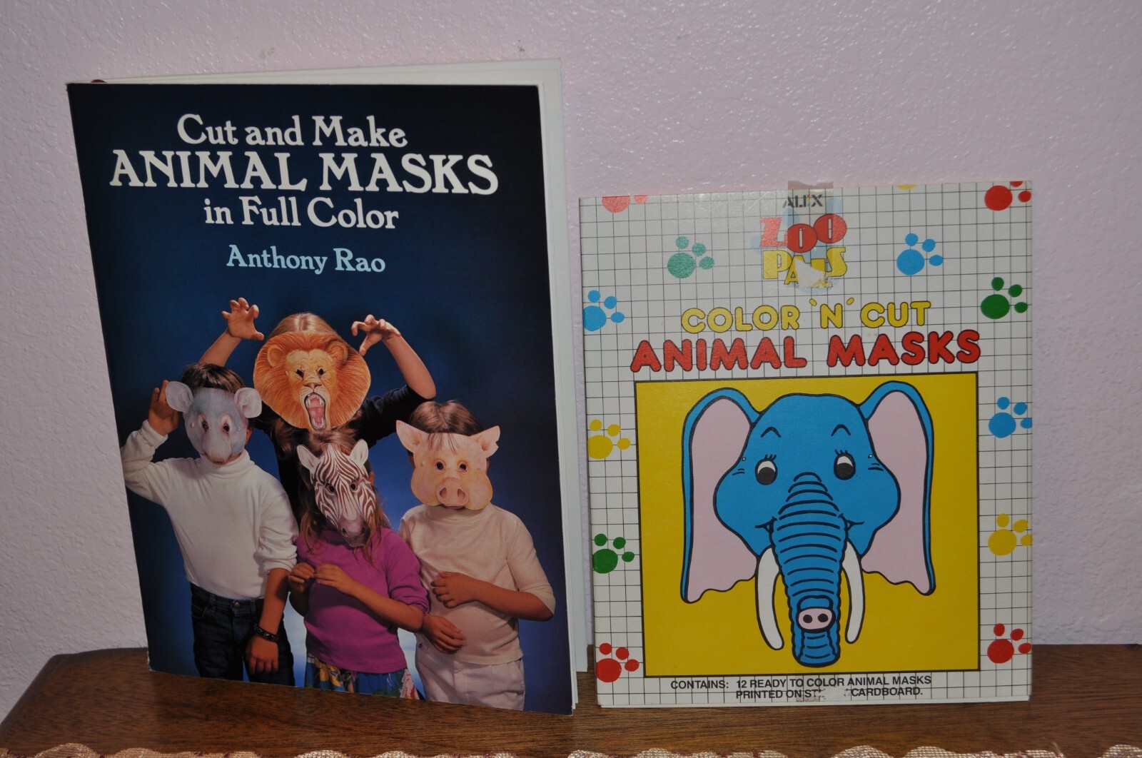 2 CUT AND MAKE ANIMAL MASKS IN FULL COLOR & COLOR &lsquo;N CUT ANMAL MASKS BOOKS