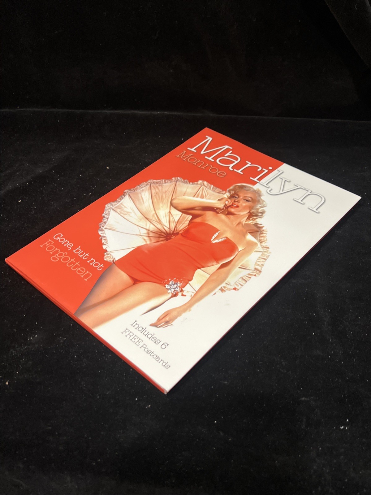 Marilyn Monroe Gone But Not Forgotten Jessica Bailey Book + 8.5&Prime;x5.5&Prime; postcards