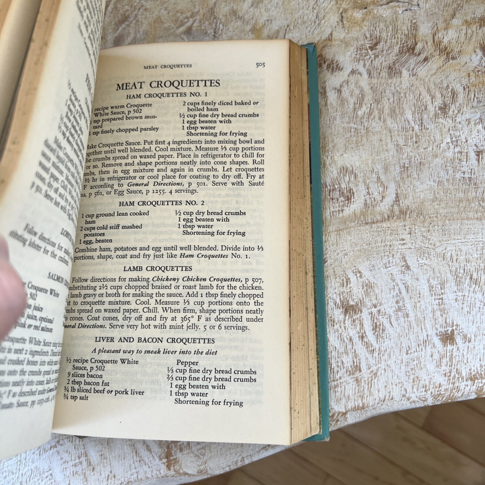 Meta Given&rsquo;s MODERN ENCYCLOPEDIA OF COOKING 1957 Cookbook 736 Pages