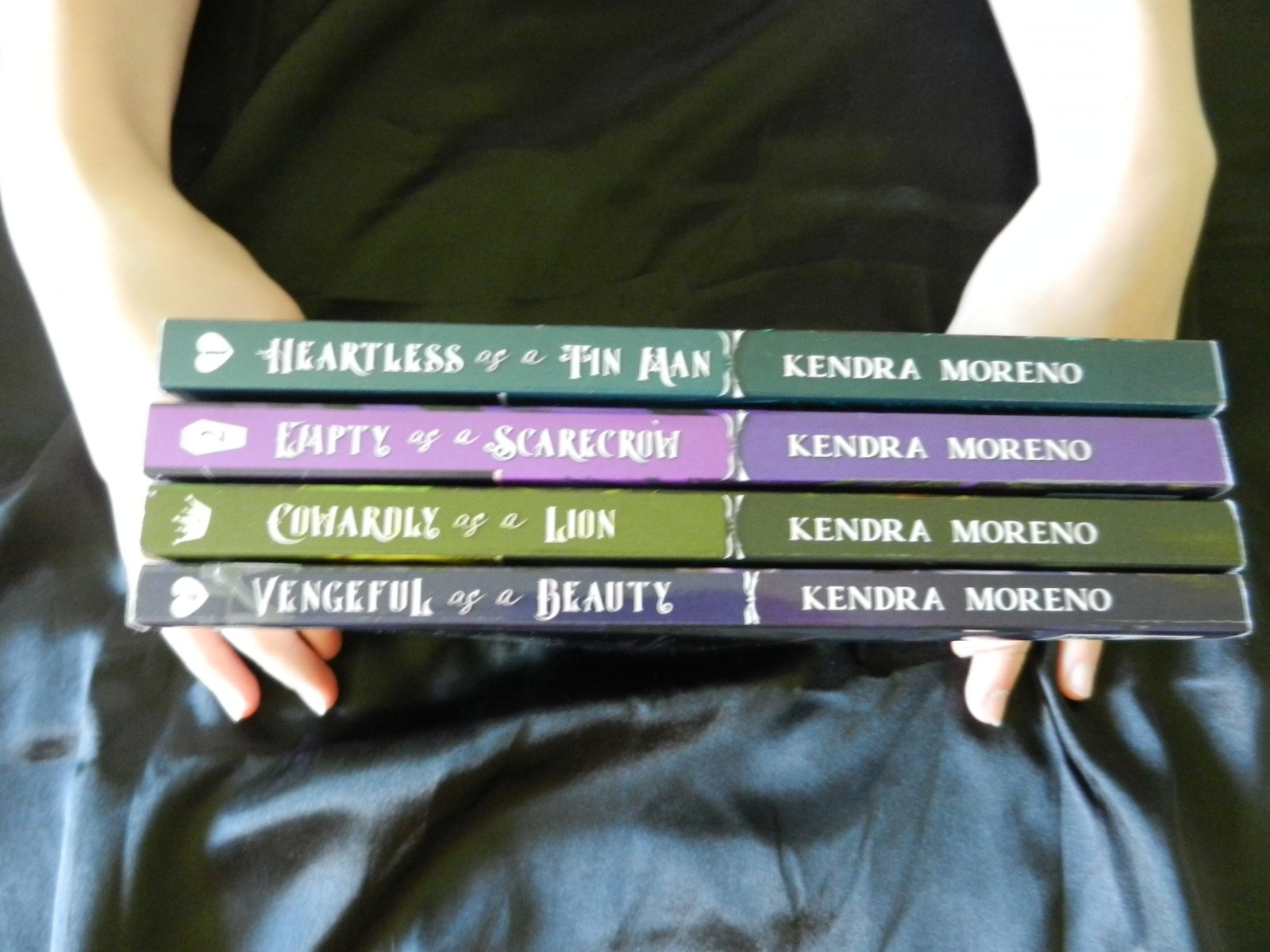 Complete (4) Book Series « Heirs of Oz » by Kendra Moreno
