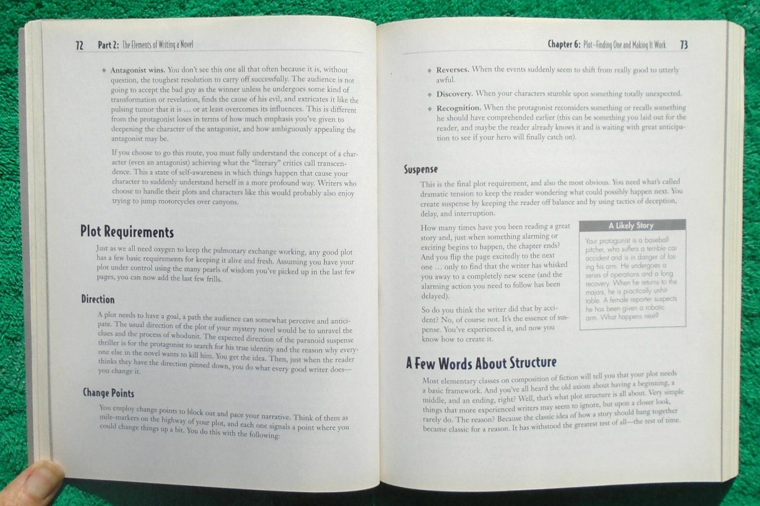 « Complete Idiot&rsquo;s Guide To Writing A Novel » by Tom Montelcone 328 Pages