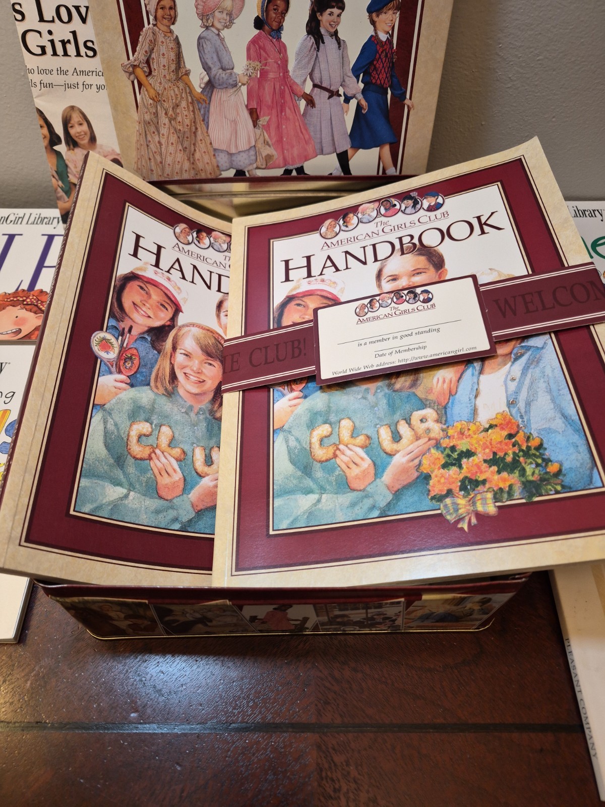 THE AMERICAN GIRLS PREMIERE ORIGINAL BOOKS 📚 & TIN
