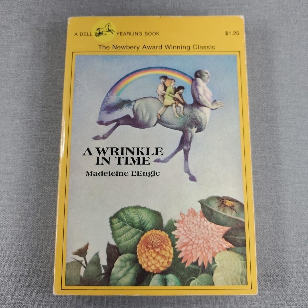 MADELEINE L&rsquo;ENGLE 6 Paperback Book Lot~ Wrinkle ~ Waters ~ Wind ~ Swiftly ~ Moon