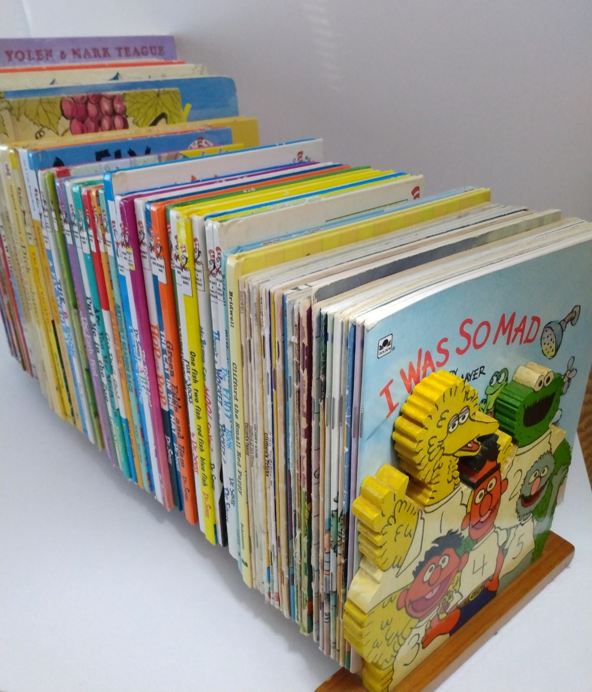 Lot of 67 Children&rsquo;s Books * Dr. Seuss * Bright and Early * Beginner * Golden