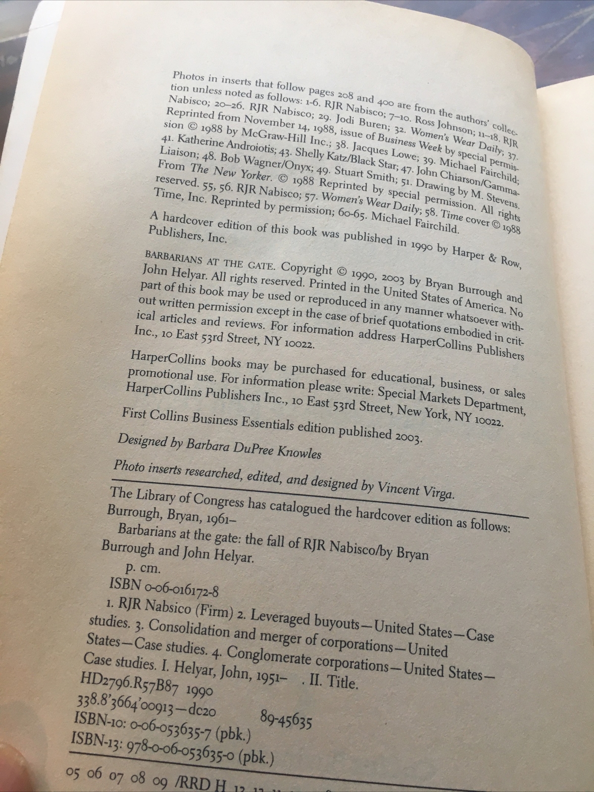 HarperBusiness Essentials Ser.: Barbarians at the Gate : The Fall of RJR Nabisco