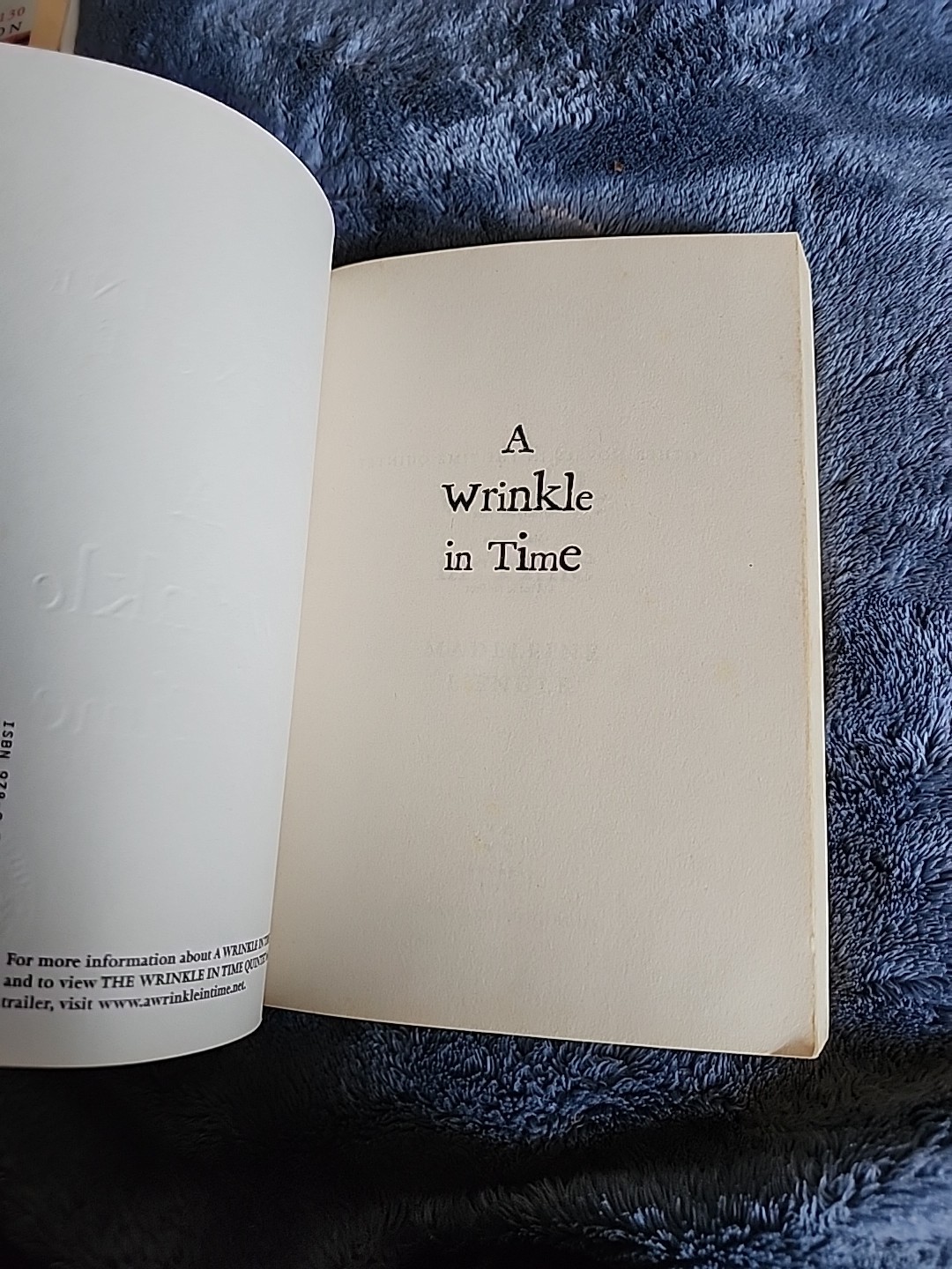 A Wrinkle in Time Quintet Ser.: A Wrinkle in Time by Madeleine L&rsquo;Engle (2007,…