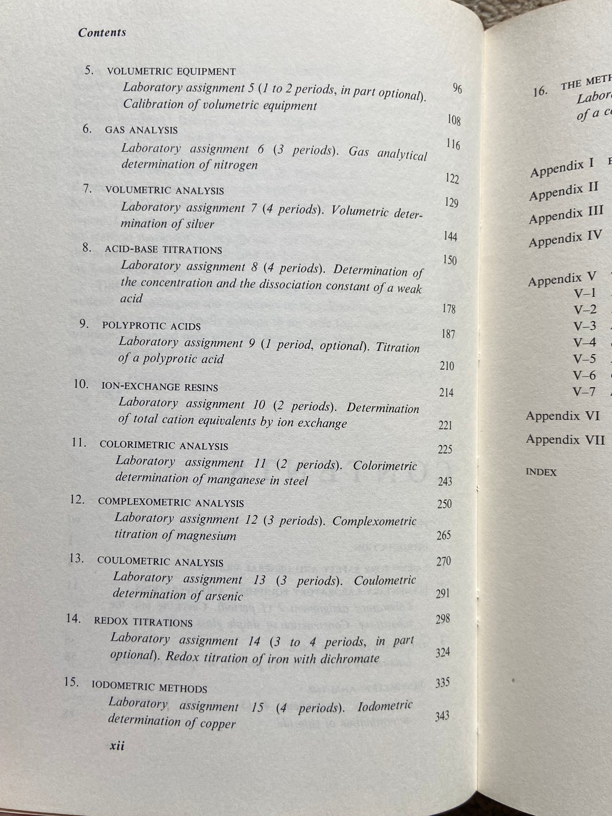 QUANTITATIVE CHEMISTRY: A Laboratory Text, Jurg Waser 1964 PB, 435 pages
