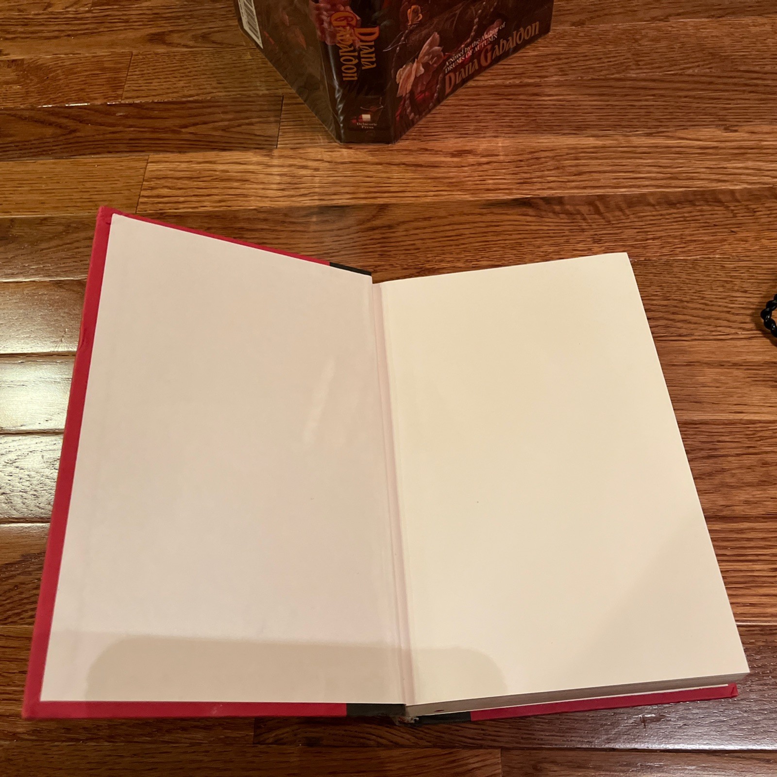 Diana Gabaldon – Outlander FLAT SIGNED BP 1st Edition 8th Printing Book 1 – 1991
