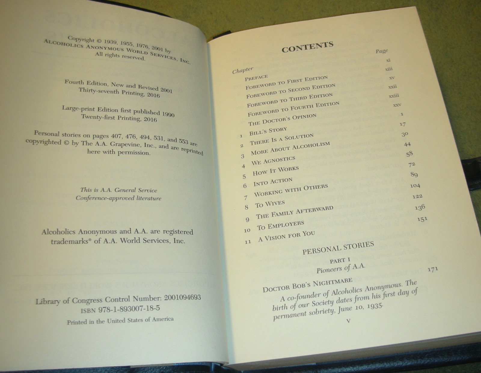 Deluxe ALCOHOLICS ANONYMOUS Big Book Ed 4 & 12 Steps & 12 Traditions in Holder