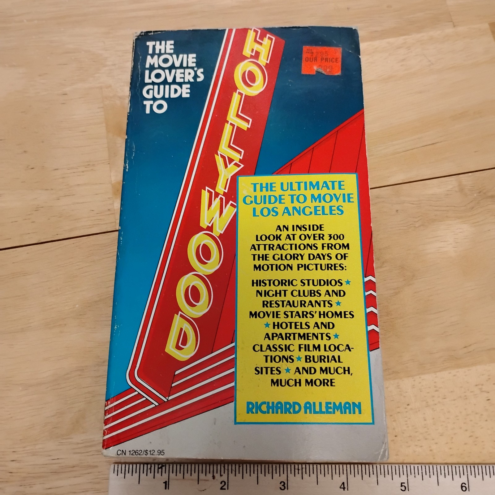 1985 The Movie Lover&rsquo;s Guide to Hollywood Paperback Book 328 Pages Binding Loose